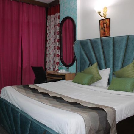 Awasthi Kozi Stays B&B - Closest To Vfs New Delhi Extérieur photo