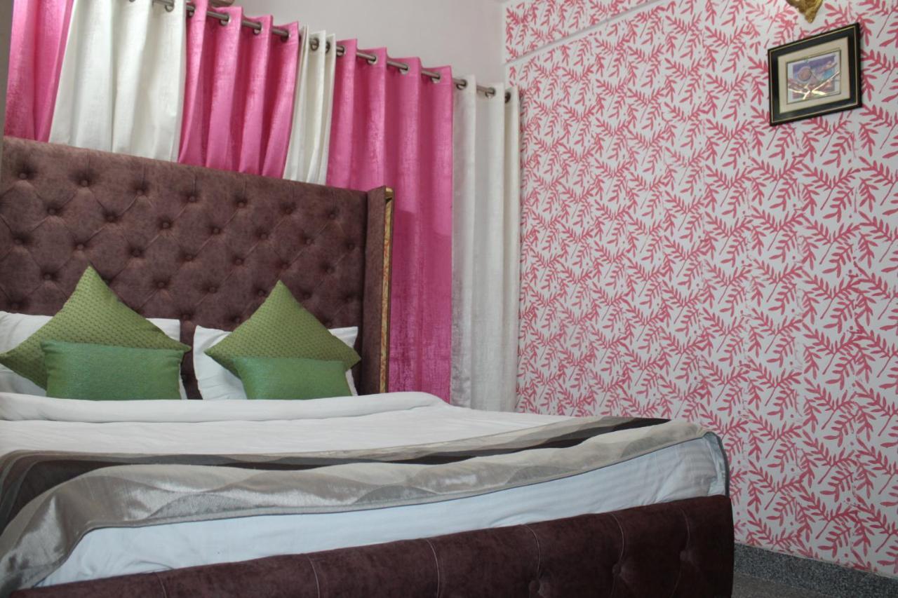 Awasthi Kozi Stays B&B - Closest To Vfs New Delhi Extérieur photo